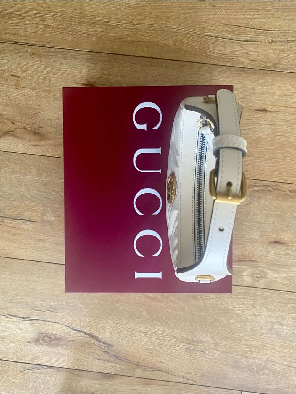 Gucci White Quilted GG Shoulder Bag with Gold Hardware - Picture 15 of 16